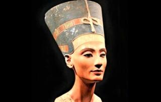 Néfertiti reine d'Egypte conférence projection