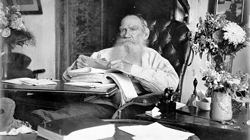 Léon Tolstoï pionnier de la littérature russe